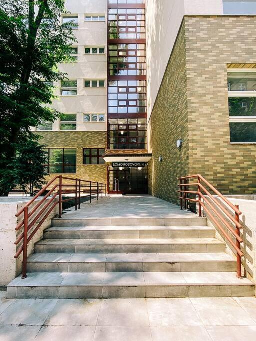 ברטיסלאבה New Studio In Quiet Part Of The City Center מראה חיצוני תמונה