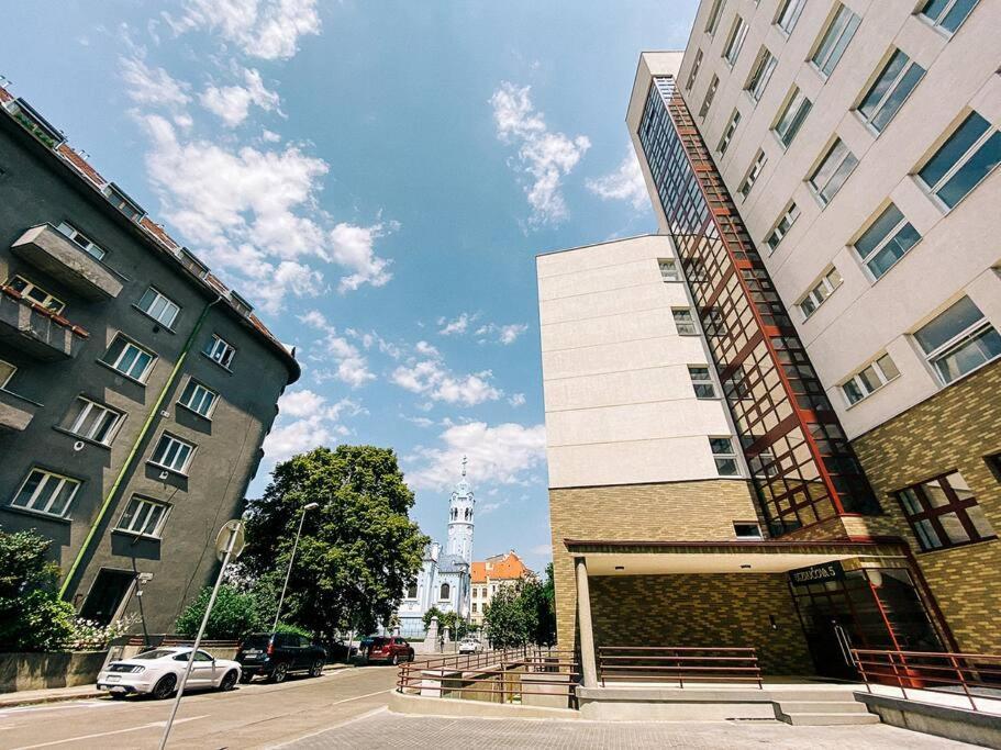 ברטיסלאבה New Studio In Quiet Part Of The City Center מראה חיצוני תמונה